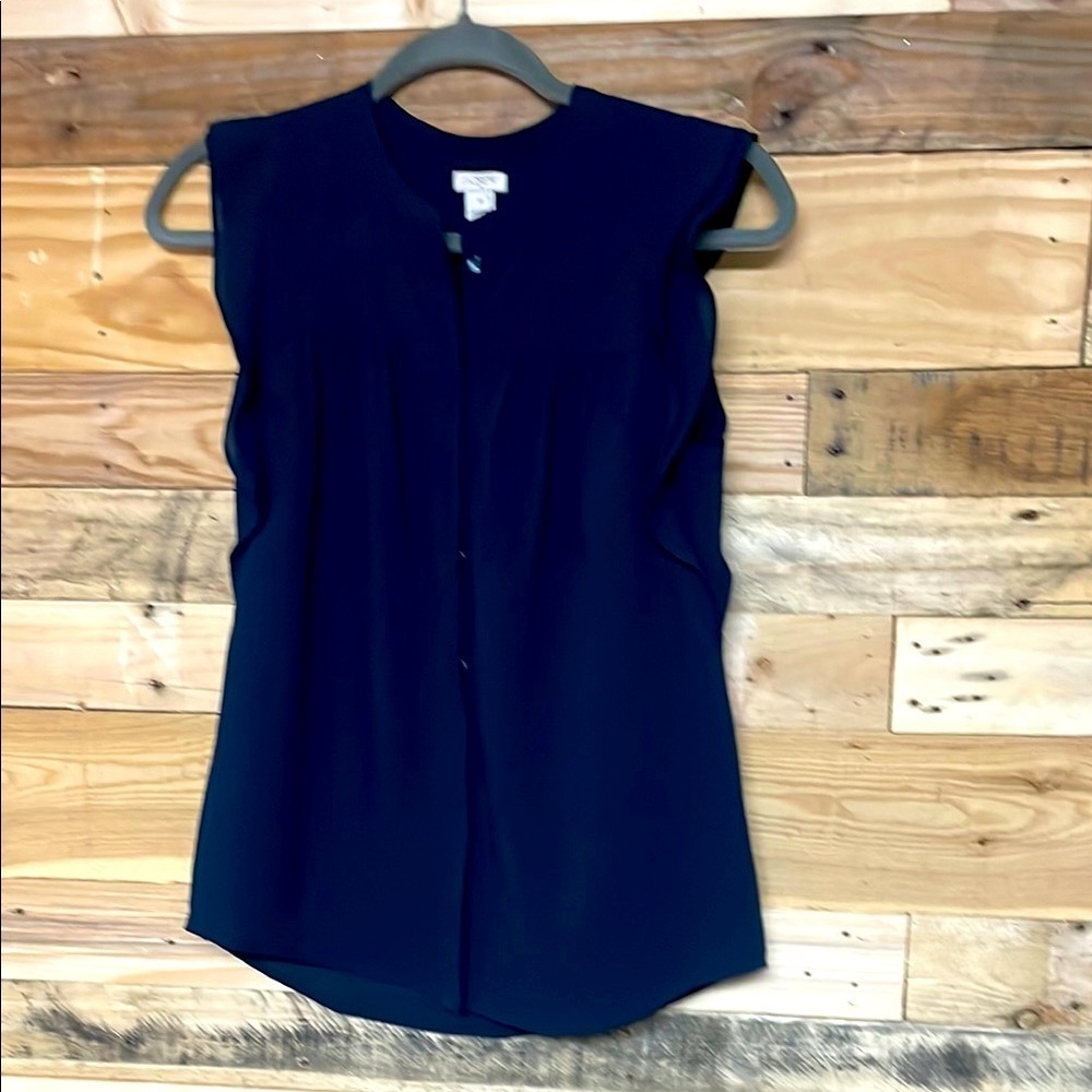 J. Crew size 00 Navy Silk Sleeveless Ruffle Button Down Blouse
